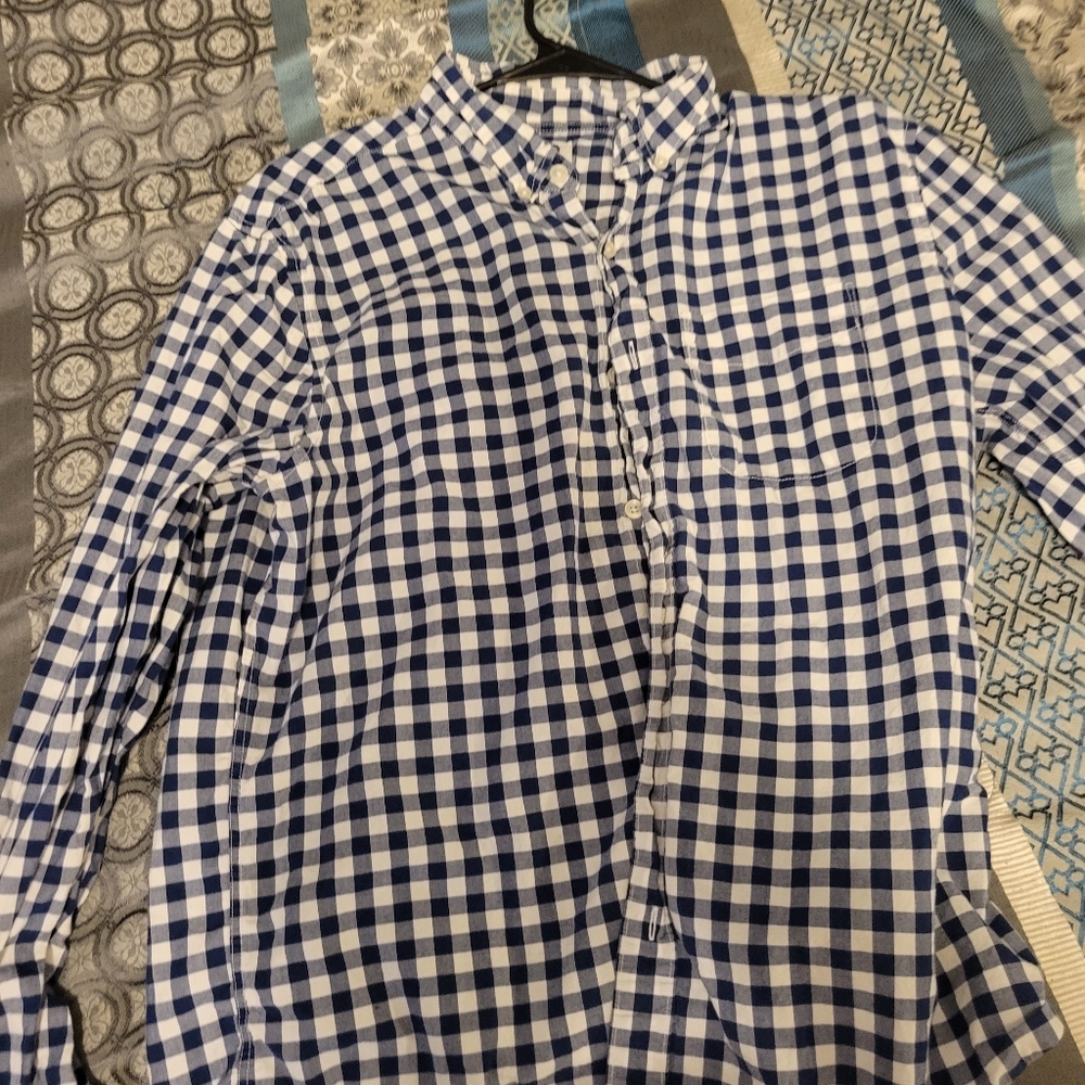 American Eagle Button Up